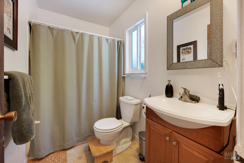 7488 Bridgit Drive Rohnert Park, CA 94928 - Photo 15 of 44