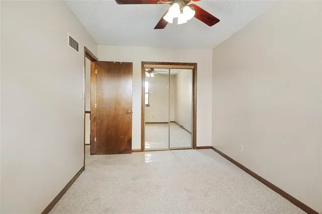 $195,000 | 134 Southwest Robin Road, Lee's Summit, MO 64063