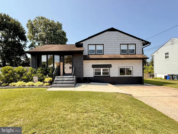 $389,900 | 142 Edwards Drive, Gloucester City, NJ 08030