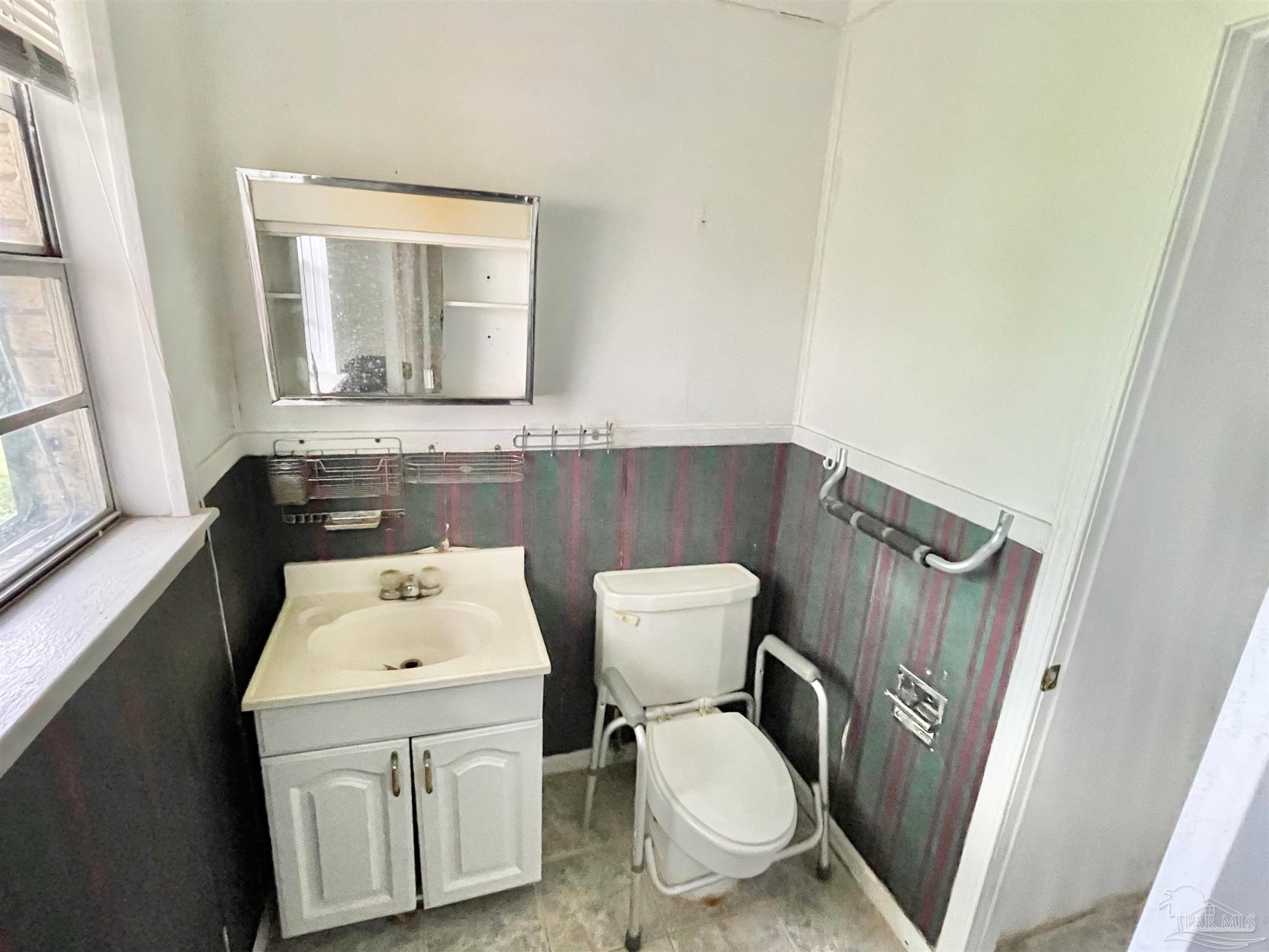 1022 North R Street Pensacola, FL 32505 - Photo 9 of 12 Gallery Image 9