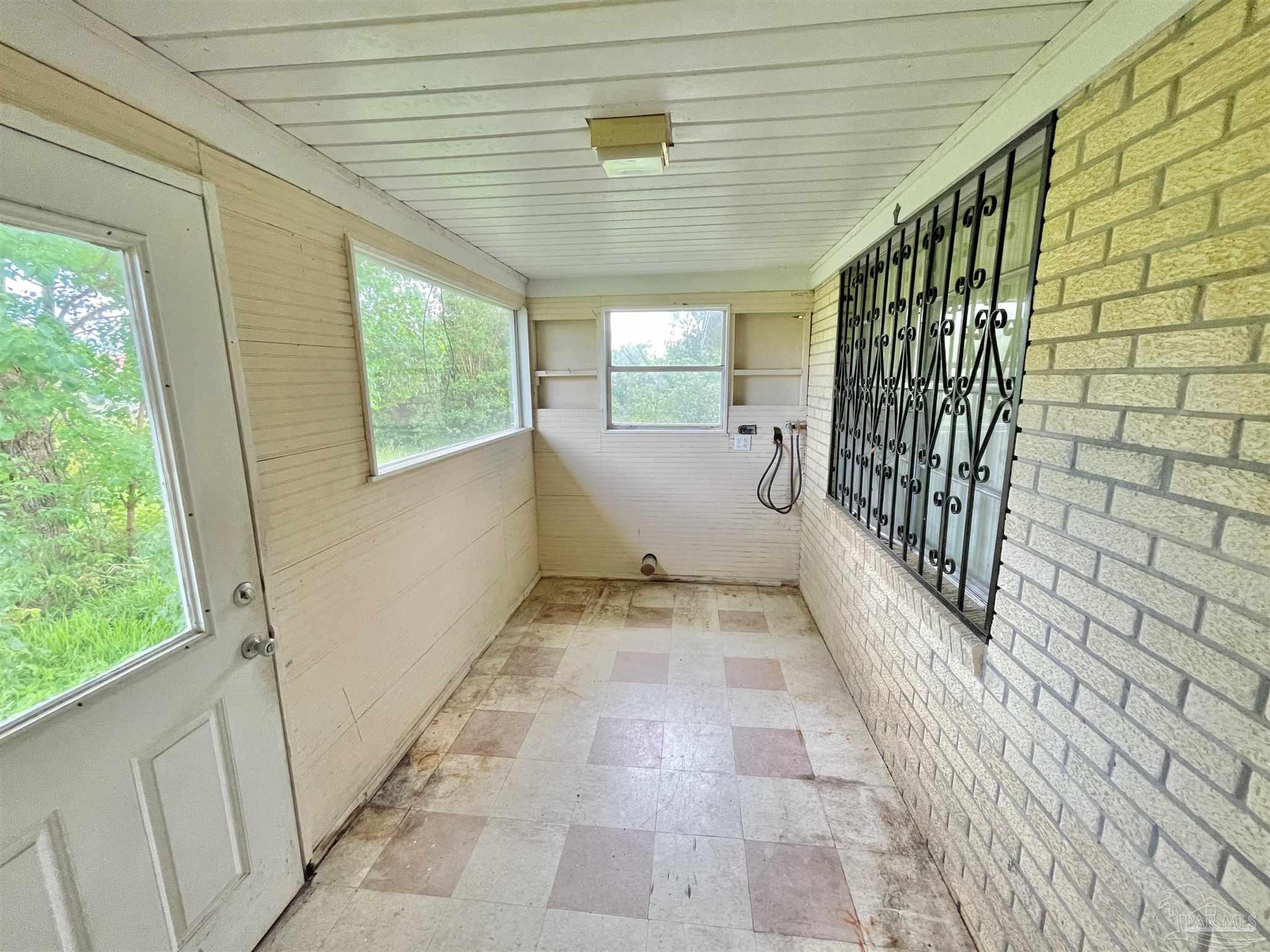 1022 North R Street Pensacola, FL 32505 - Photo 10 of 12 Gallery Image 10