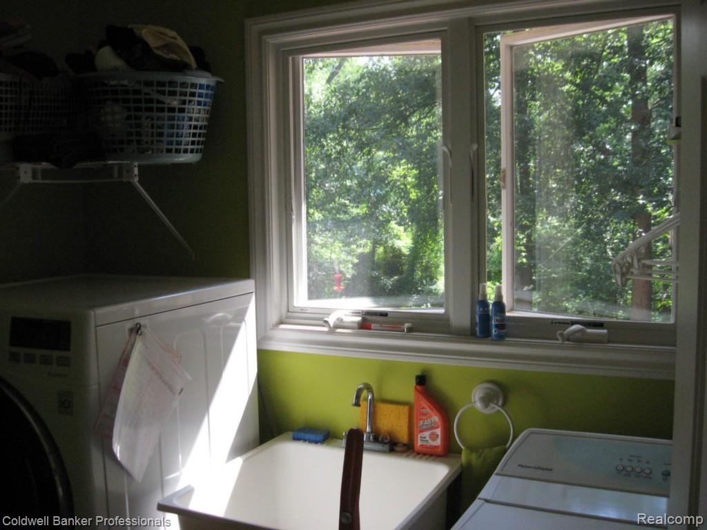 3917 Hosner Road Dryden, MI 48428 - Photo 23 of 43 Laundry room