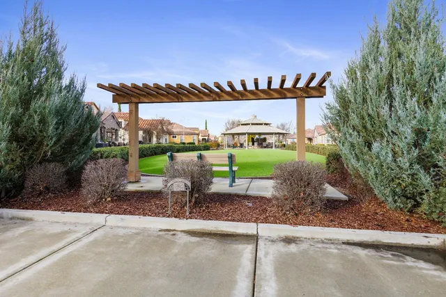 $530,000 | 1329 Marseille Lane, Roseville, CA 95747