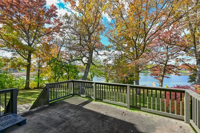 $899,000 | 5812 North River Bay Road, Waterford, WI 53185