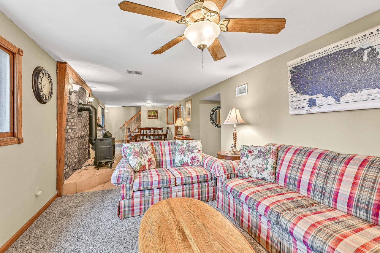 5812 North River Bay Road Waterford, WI 53185 - Photo 28 of 43 Photo 41