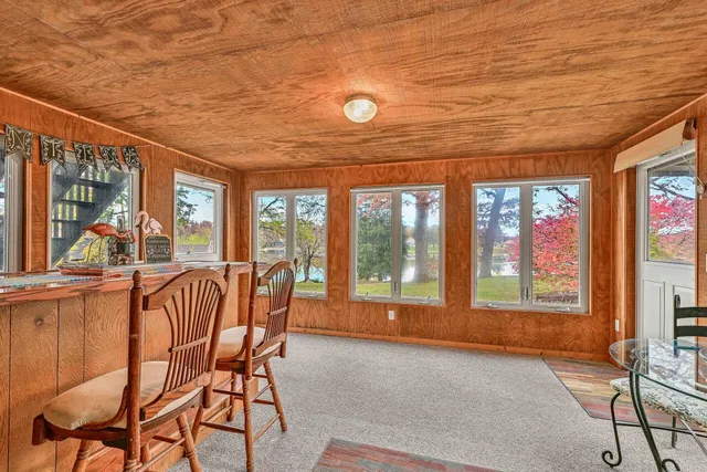 $899,000 | 5812 North River Bay Road, Waterford, WI 53185