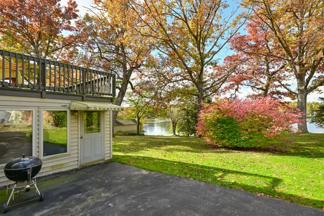 $899,000 | 5812 North River Bay Road, Waterford, WI 53185