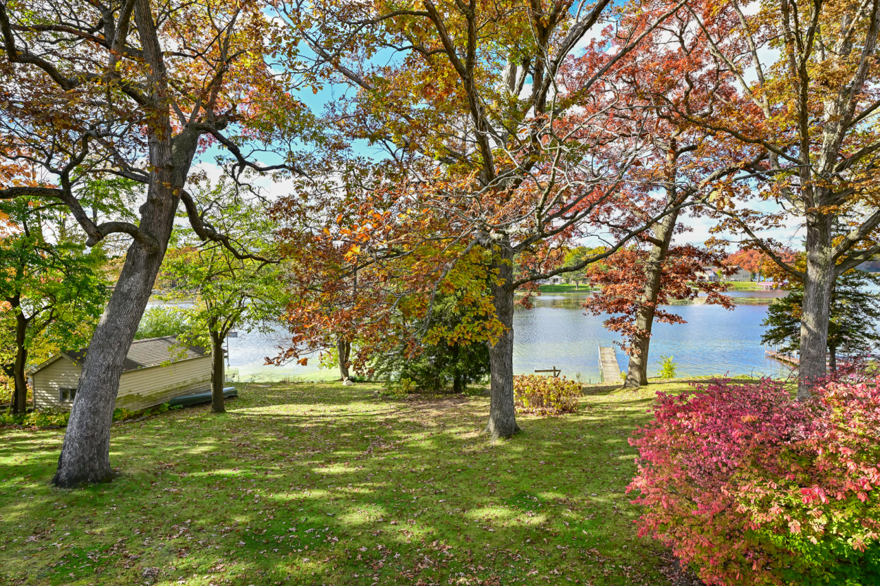 5812 North River Bay Road Waterford, WI 53185 - Photo 43 of 43 Photo 16