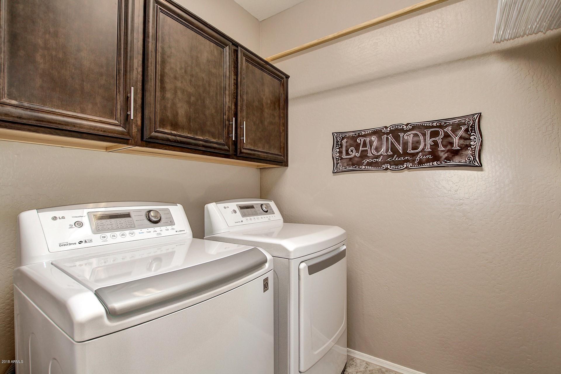 3856 South Bandit Road Gilbert, AZ 85297 - Photo 22 of 30 14 Laundry room