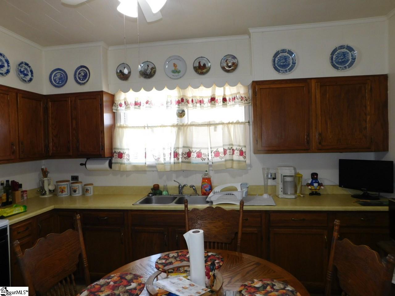 110 Gordon Street Clinton, SC 29325 - Photo 15 of 28 Gallery Image 15