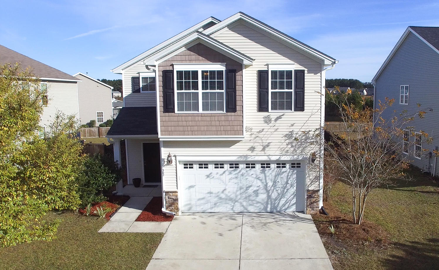 302 Deep River Road Summerville, SC 29486 - Photo 1 of 34 StraightOn