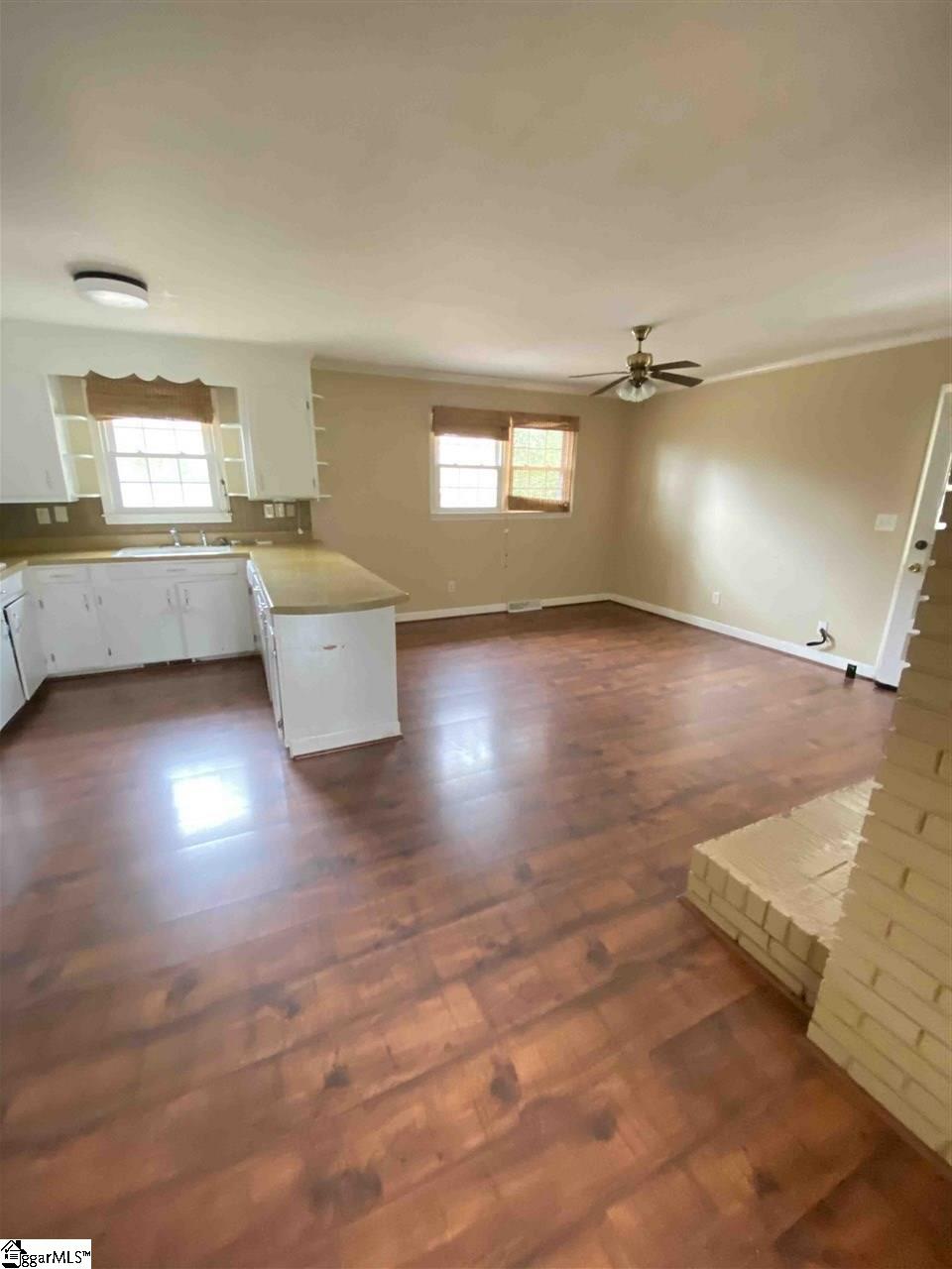 4813 Edwards Road Taylors, SC 29687 - Photo 5 of 11 Gallery Image 5
