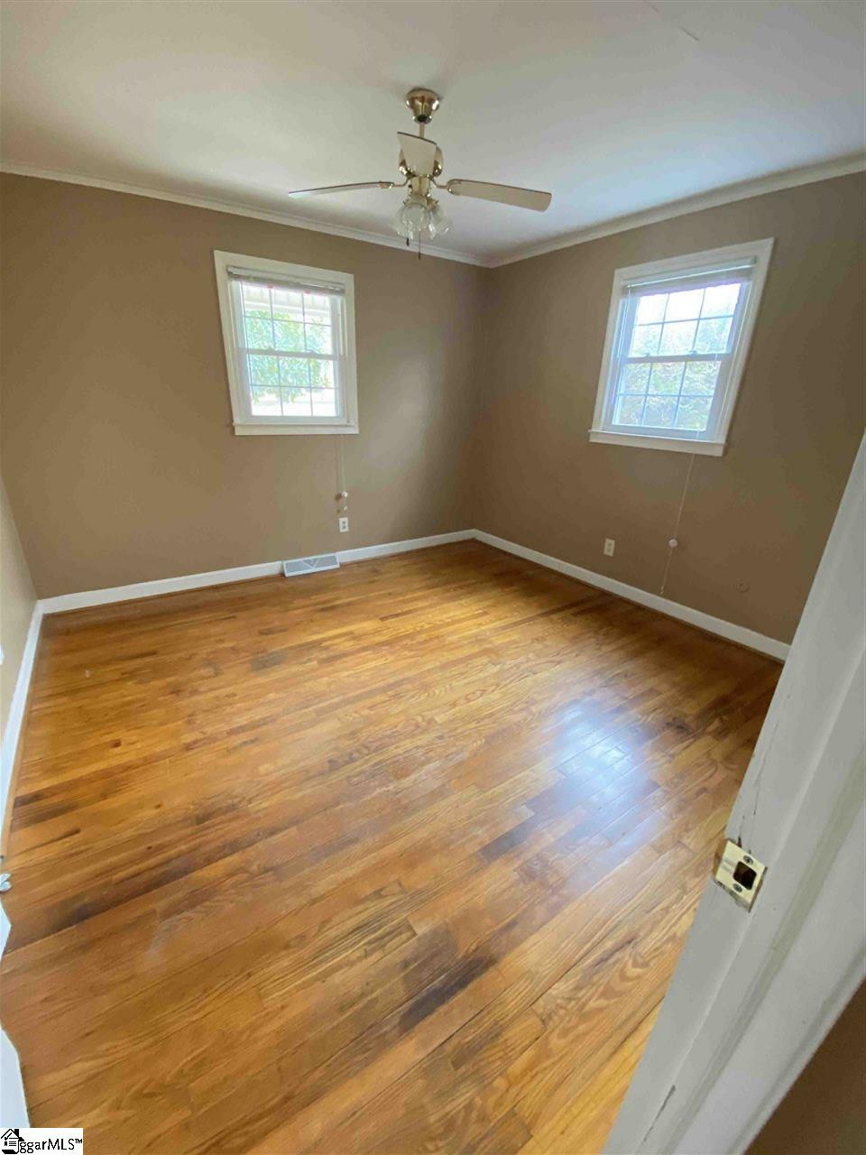 4813 Edwards Road Taylors, SC 29687 - Photo 8 of 11 Gallery Image 8