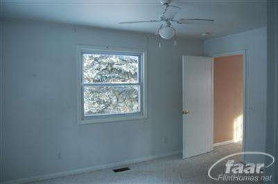 4399 North State Road Davison, MI 48423 - Photo 6 of 9 20144150-5.JPG