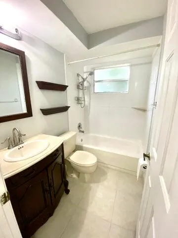 $2,350 | 3303 Kirk Road, Unit 1, Lake Worth, FL 33461