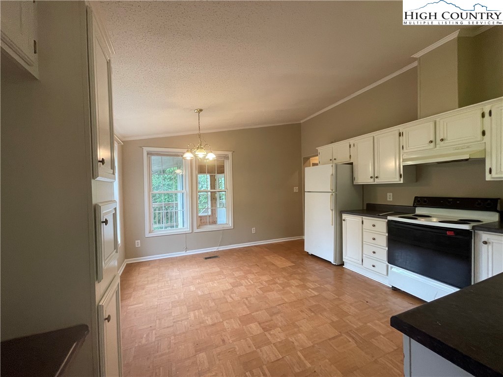 300 Old Danner Road Vilas, NC 28692 - Photo 11 of 28 Gallery Image 11