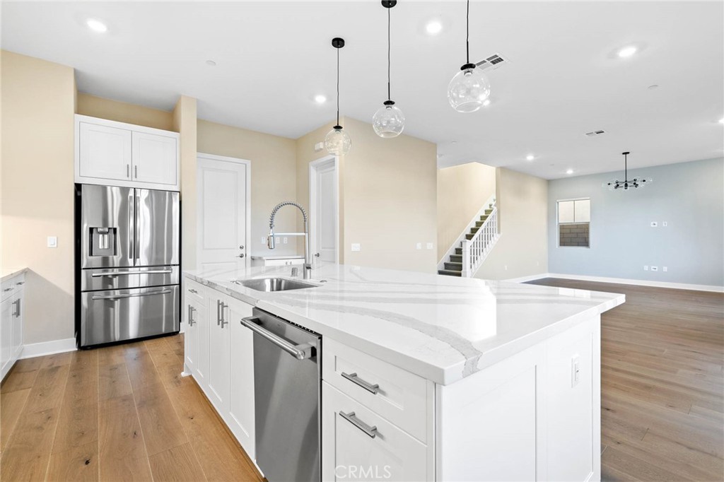 106 Pansy Irvine, CA 92618 - Photo 11 of 33