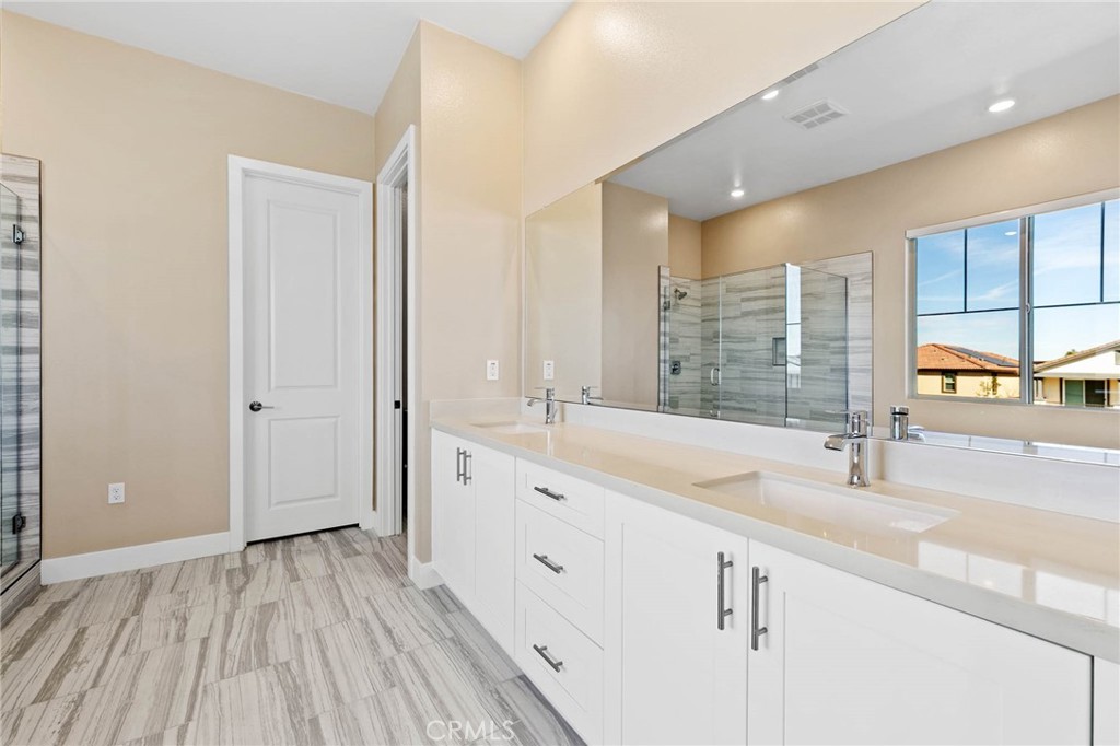 106 Pansy Irvine, CA 92618 - Photo 21 of 33