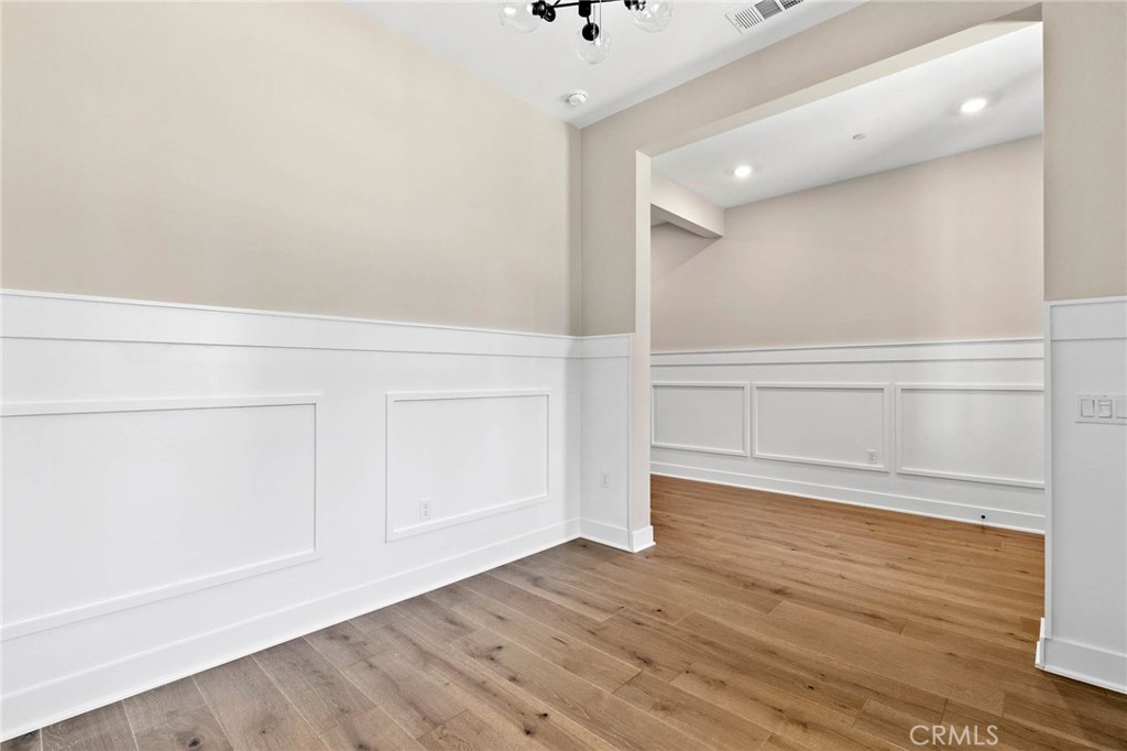 106 Pansy Irvine, CA 92618 - Photo 5 of 33