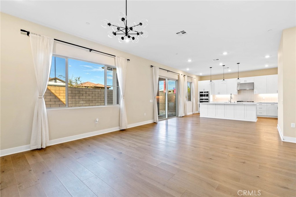 106 Pansy Irvine, CA 92618 - Photo 8 of 33