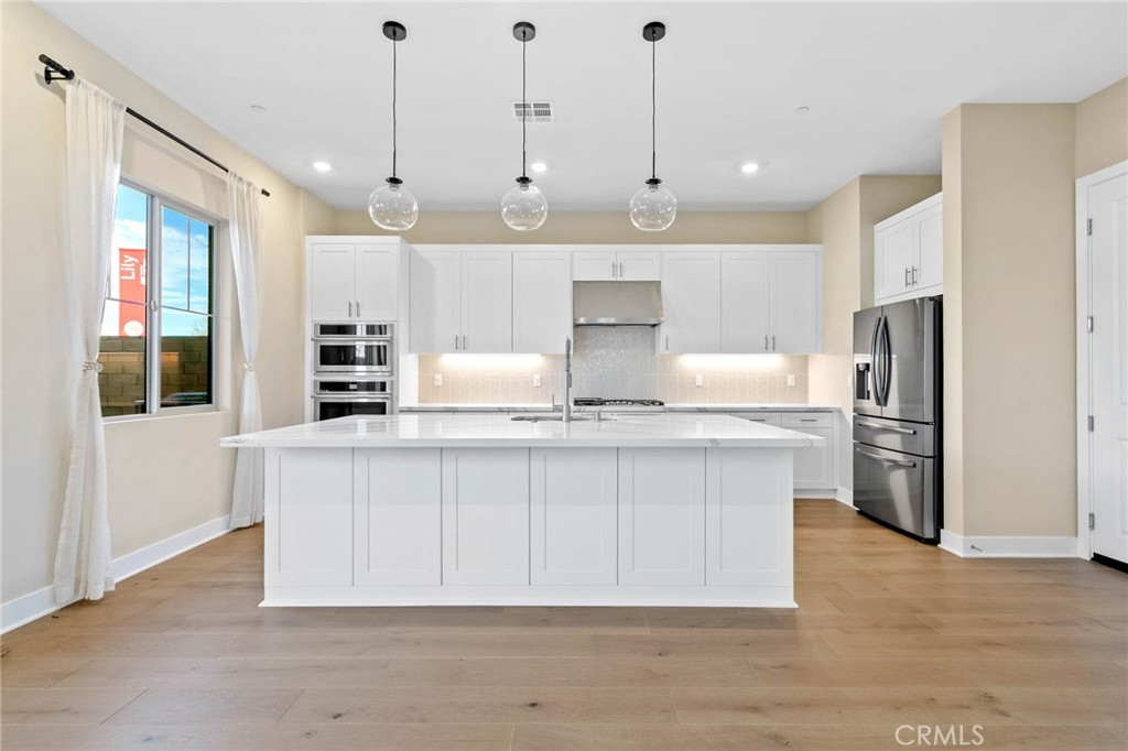 106 Pansy Irvine, CA 92618 - Photo 10 of 33