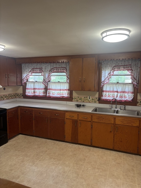 123 Patten Road Tewksbury, MA 01876 - Photo 2 of 17 Gallery Image 2