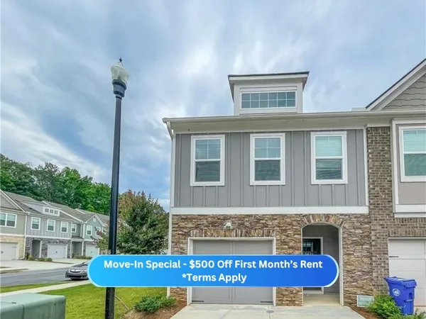 $1,915 | 6423 Shalks Crossing Drive, Lithonia, GA 30058