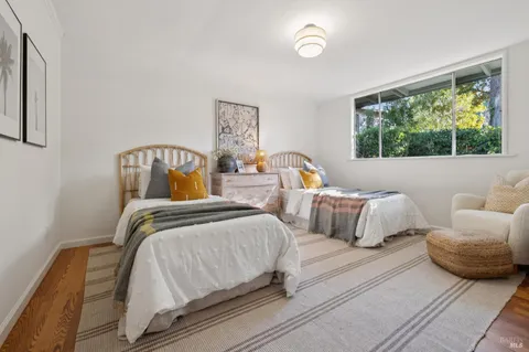 $949,000 | 26 Venetia Meadows, San Rafael, CA 94903