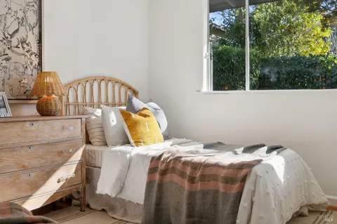 $949,000 | 26 Venetia Meadows, San Rafael, CA 94903