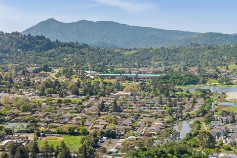 $949,000 | 26 Venetia Meadows, San Rafael, CA 94903