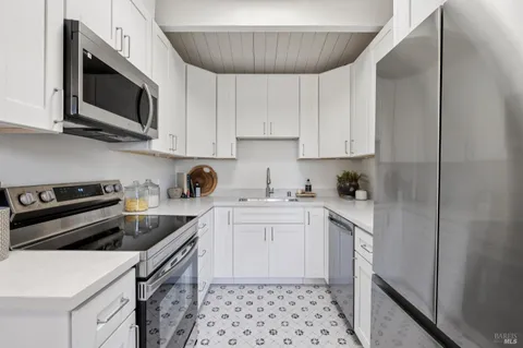 $949,000 | 26 Venetia Meadows, San Rafael, CA 94903