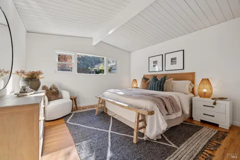 $949,000 | 26 Venetia Meadows, San Rafael, CA 94903