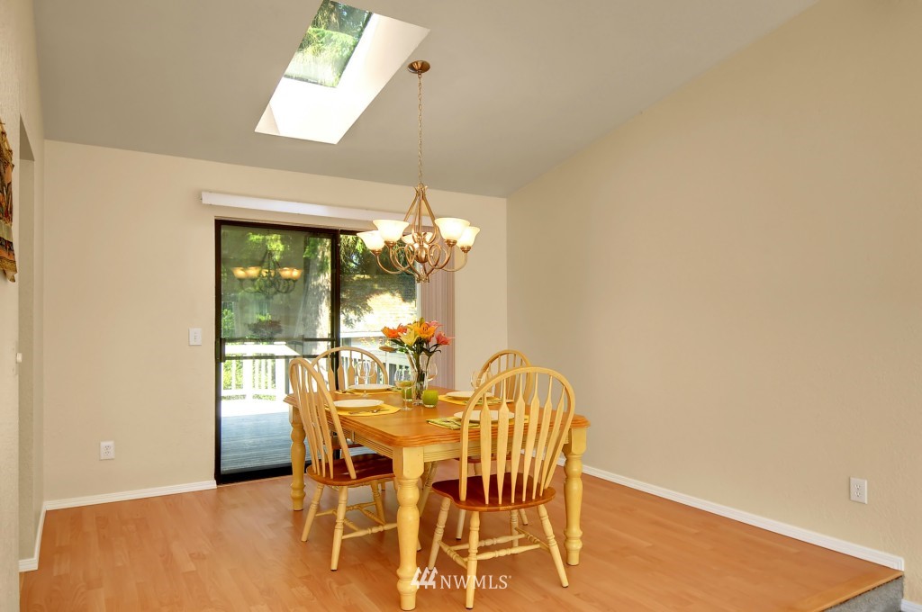 16922 North Road Bothell, WA 98012 - Photo 4 of 11