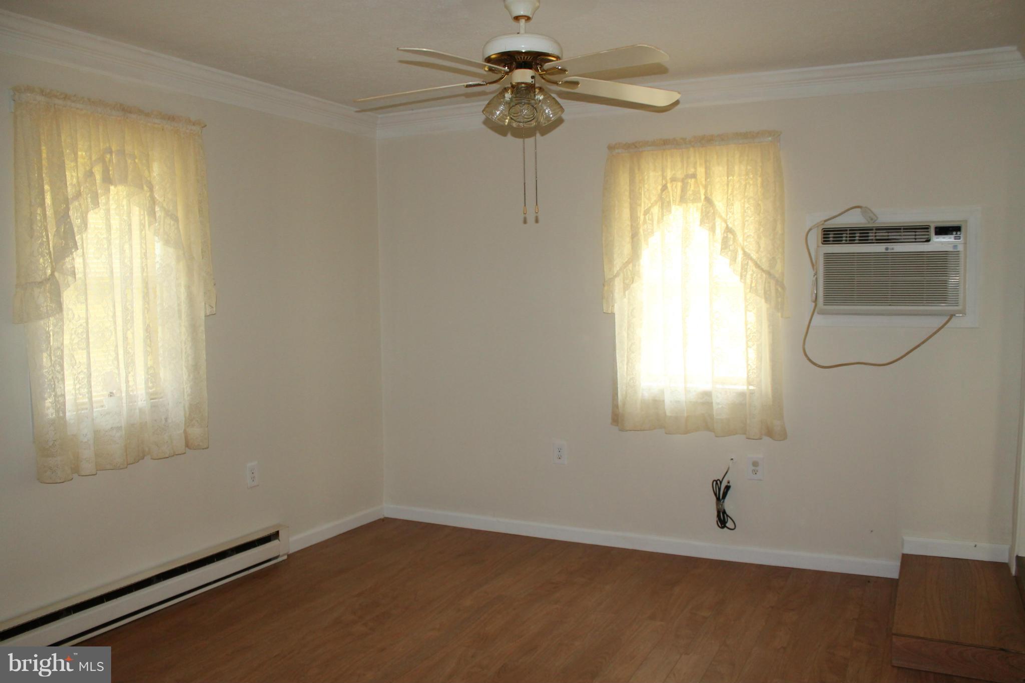 2252 Lewisville Road Summit Point, WV 25446 - Photo 3 of 15 Living Room
