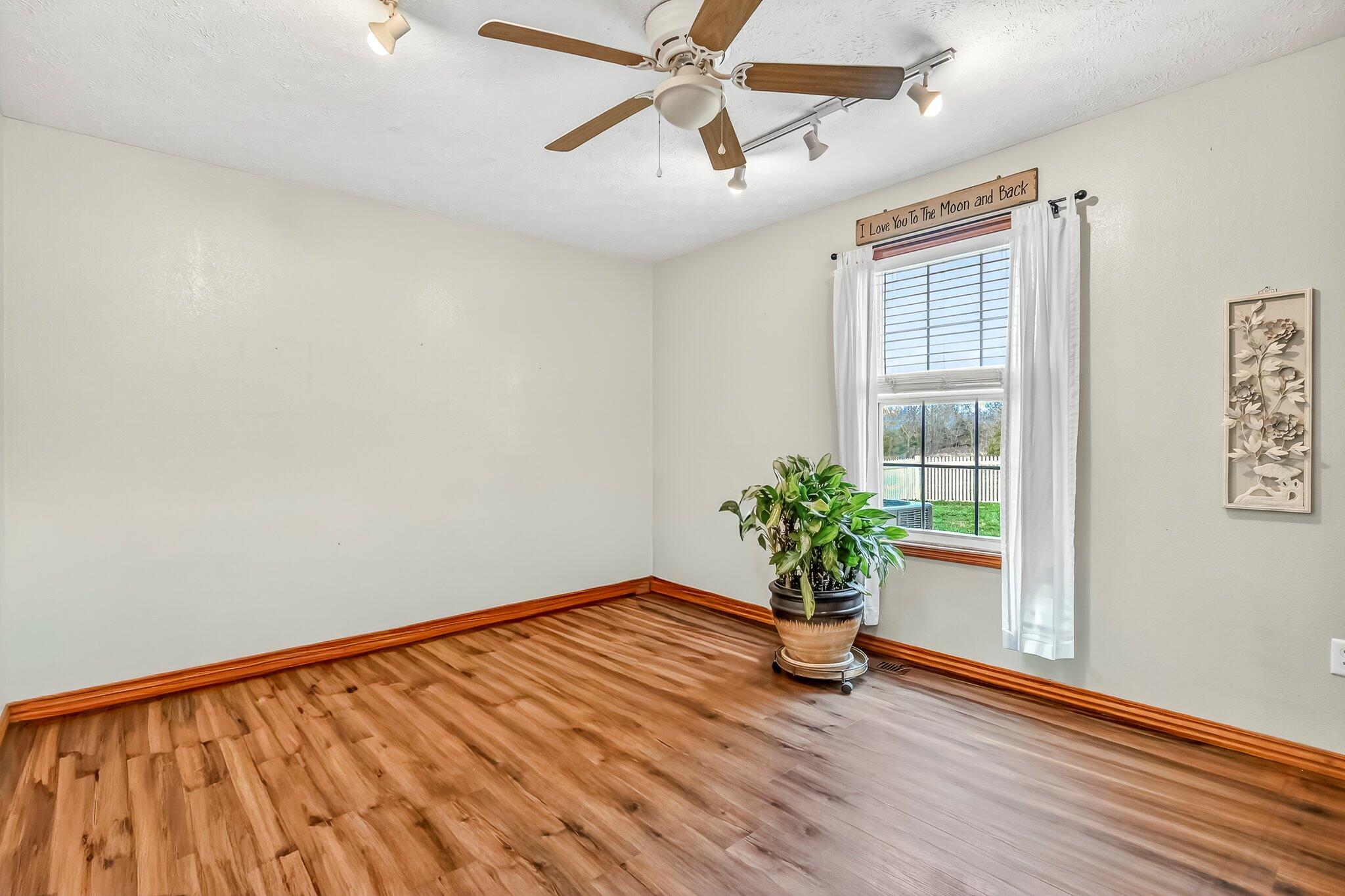 1519 East 515th Road Bolivar, MO 65613 - Photo 19 of 42 22-515th-16