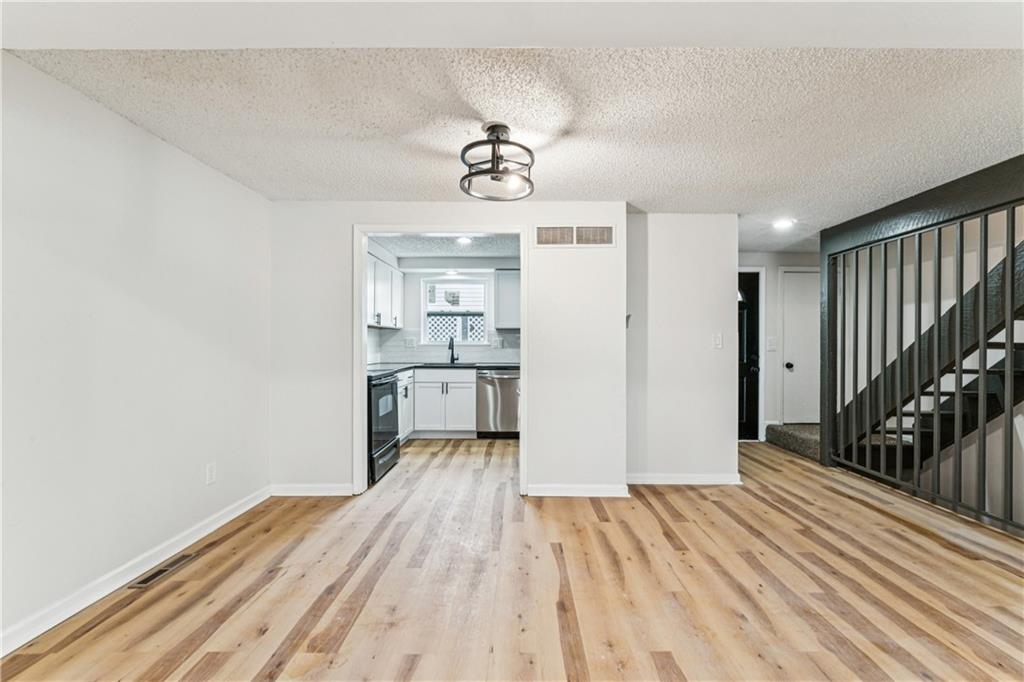 5923 Ridgeway Avenue Kansas City, MO 64133 - Photo 12 of 42