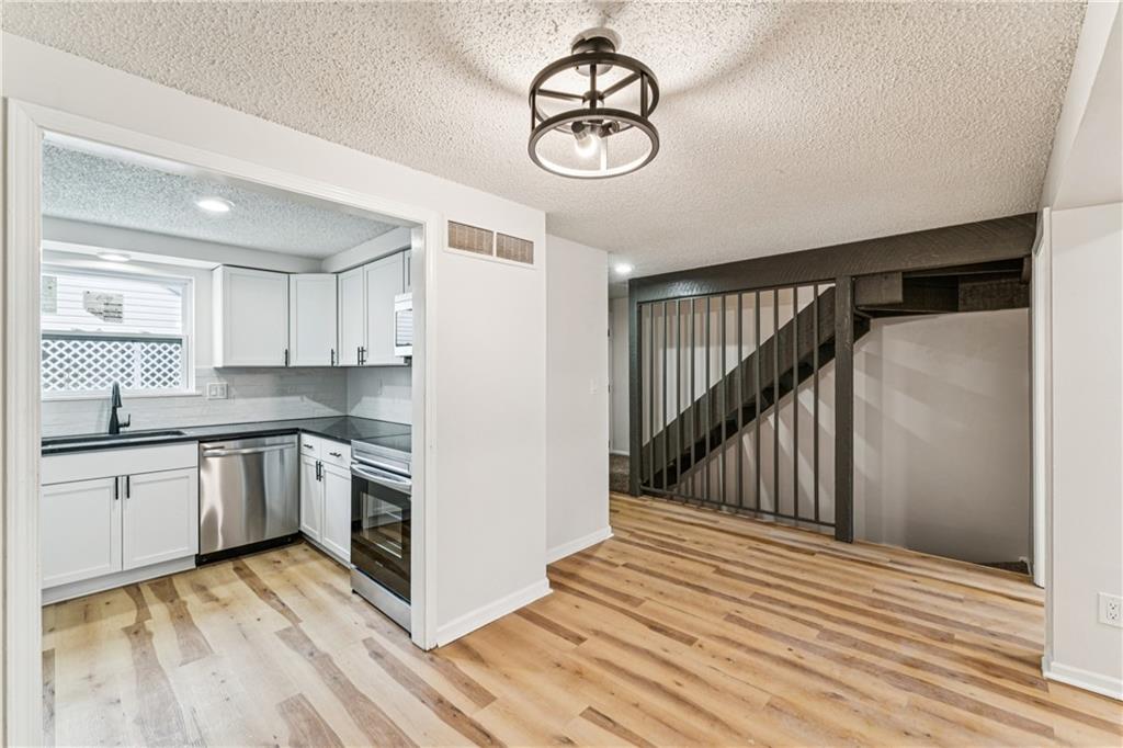 5923 Ridgeway Avenue Kansas City, MO 64133 - Photo 13 of 42