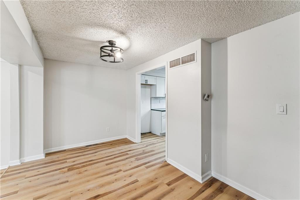 5923 Ridgeway Avenue Kansas City, MO 64133 - Photo 14 of 42