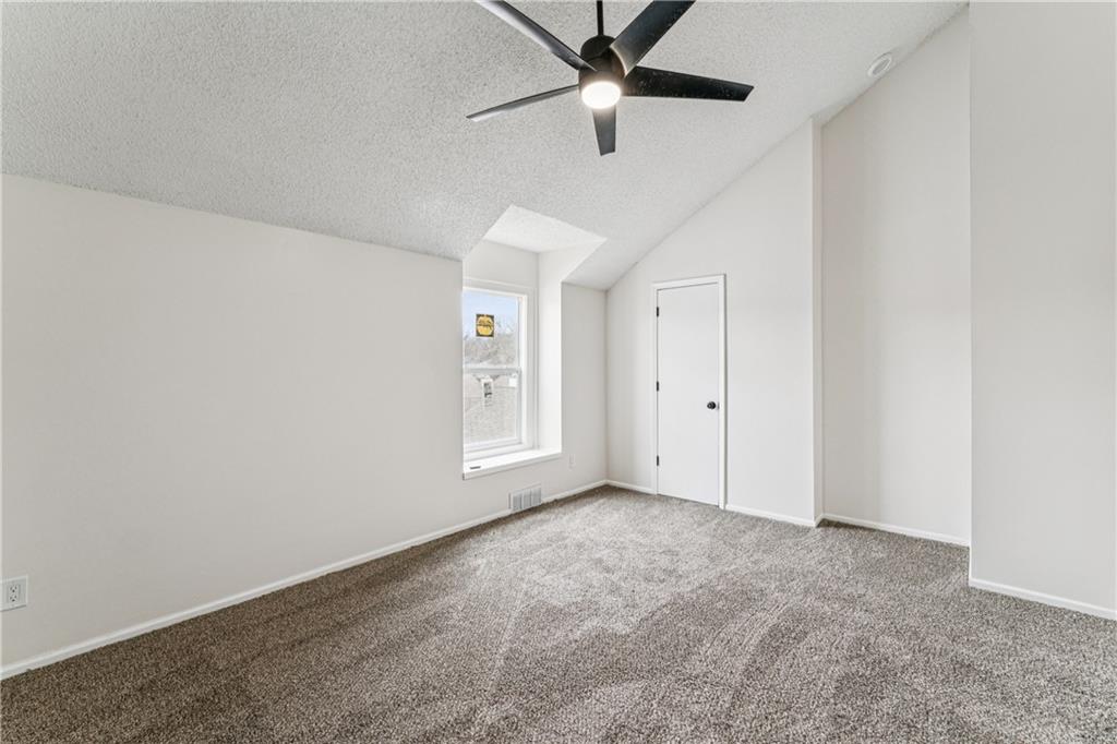 5923 Ridgeway Avenue Kansas City, MO 64133 - Photo 21 of 42