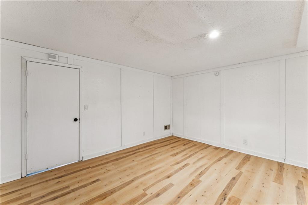 5923 Ridgeway Avenue Kansas City, MO 64133 - Photo 31 of 42