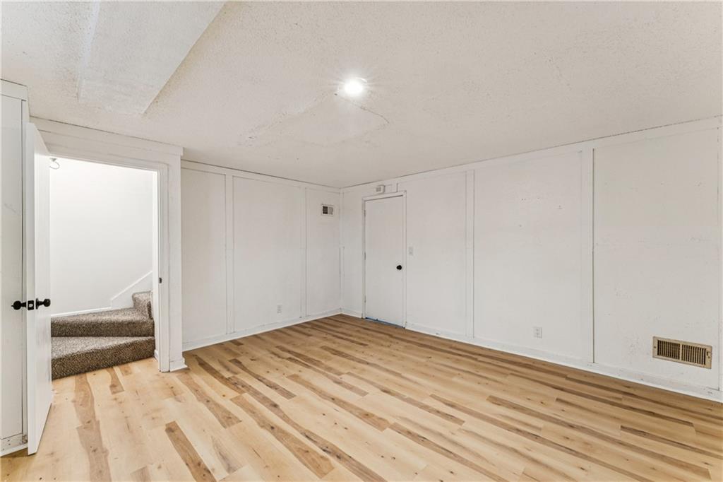 5923 Ridgeway Avenue Kansas City, MO 64133 - Photo 34 of 42