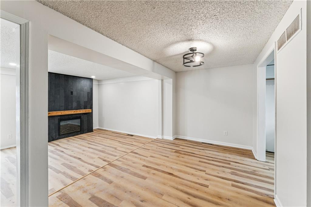 5923 Ridgeway Avenue Kansas City, MO 64133 - Photo 6 of 42