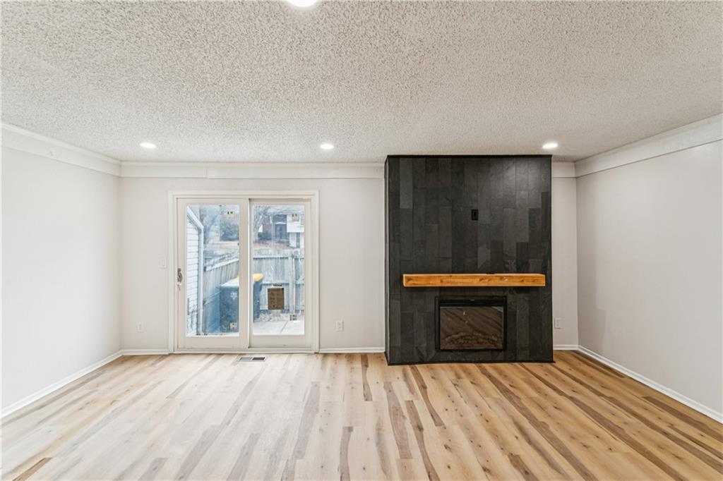 5923 Ridgeway Avenue Kansas City, MO 64133 - Photo 9 of 42