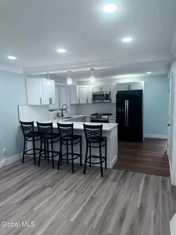 $249,900 | 2 Lawndale Avenue, Rotterdam, NY 12306