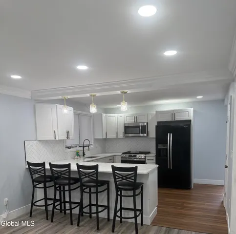 $249,900 | 2 Lawndale Avenue, Rotterdam, NY 12306