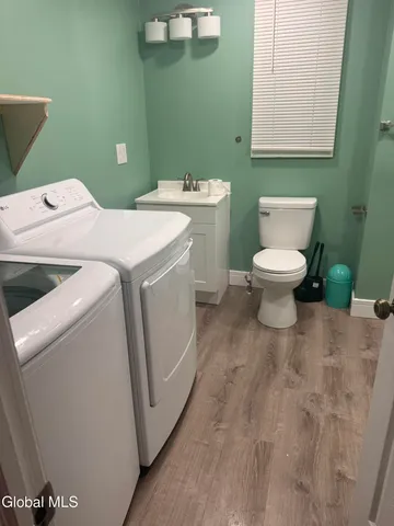 $249,900 | 2 Lawndale Avenue, Rotterdam, NY 12306