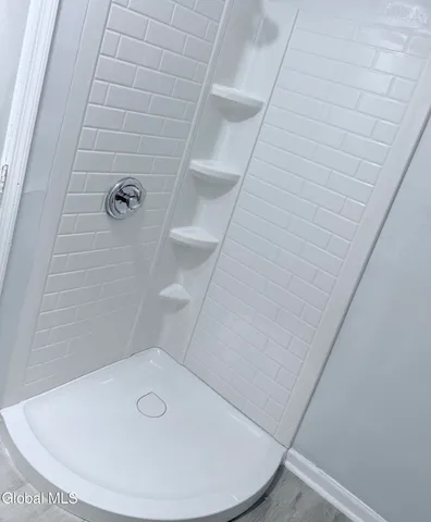 $249,900 | 2 Lawndale Avenue, Rotterdam, NY 12306