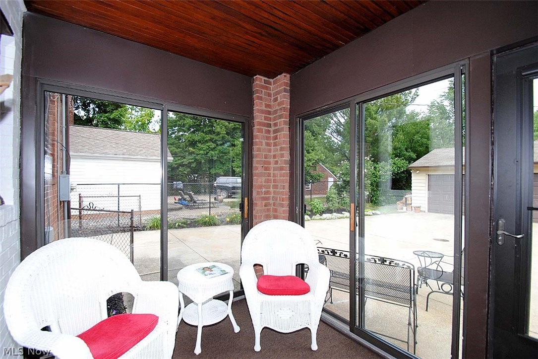 2579 Edgerton Road Cleveland, OH 44118 - Photo 18 of 34 Gallery Image 18