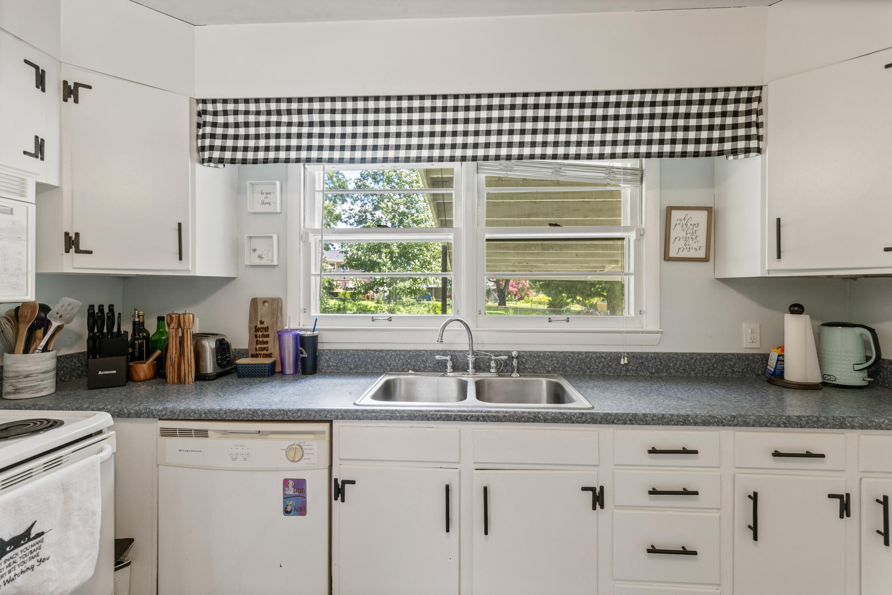 6613 Riggins Drive Chattanooga, TN 37421 - Photo 11 of 22 146A9392