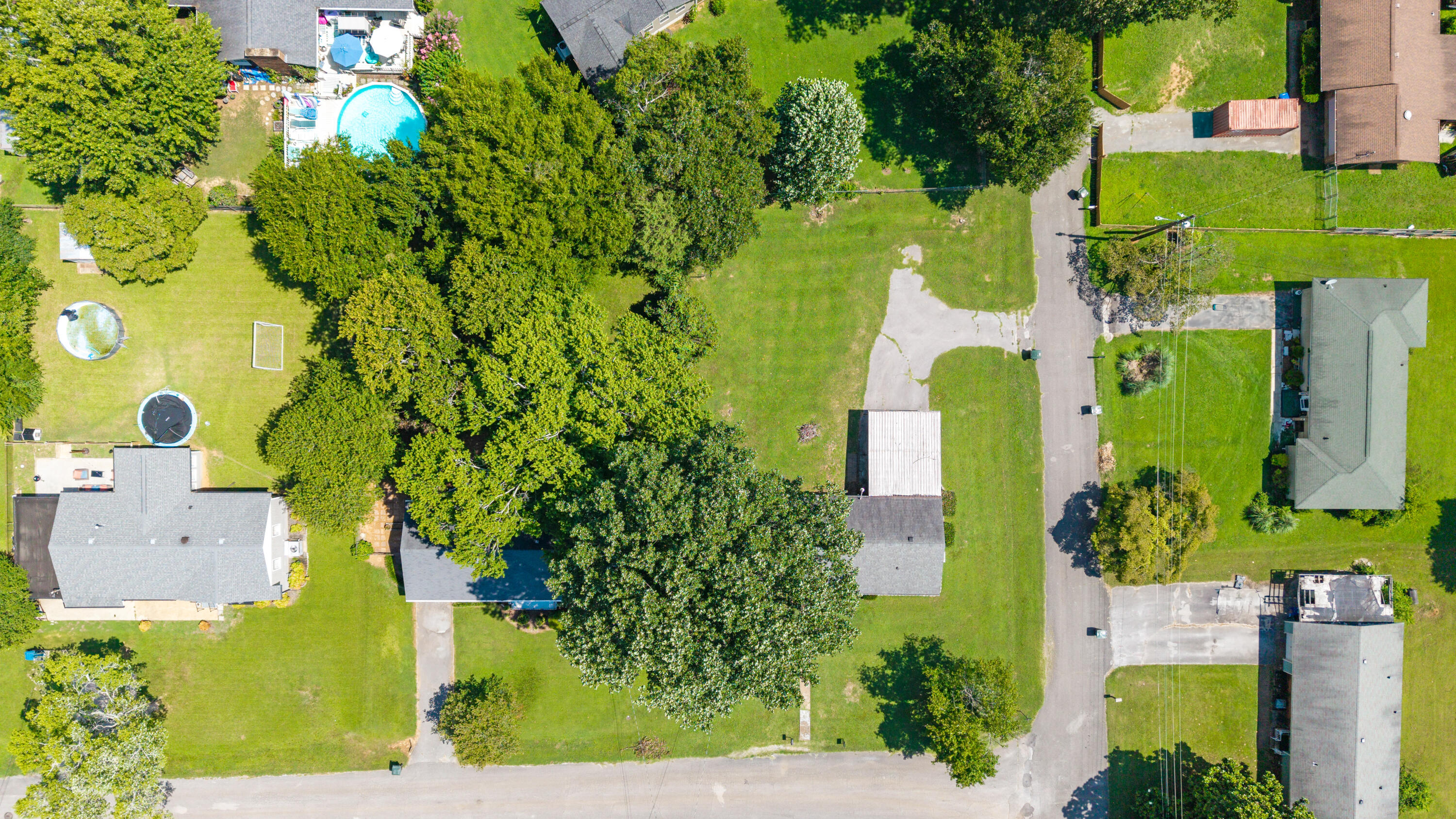 6613 Riggins Drive Chattanooga, TN 37421 - Photo 18 of 22 DJI_20250724120803_0007_D